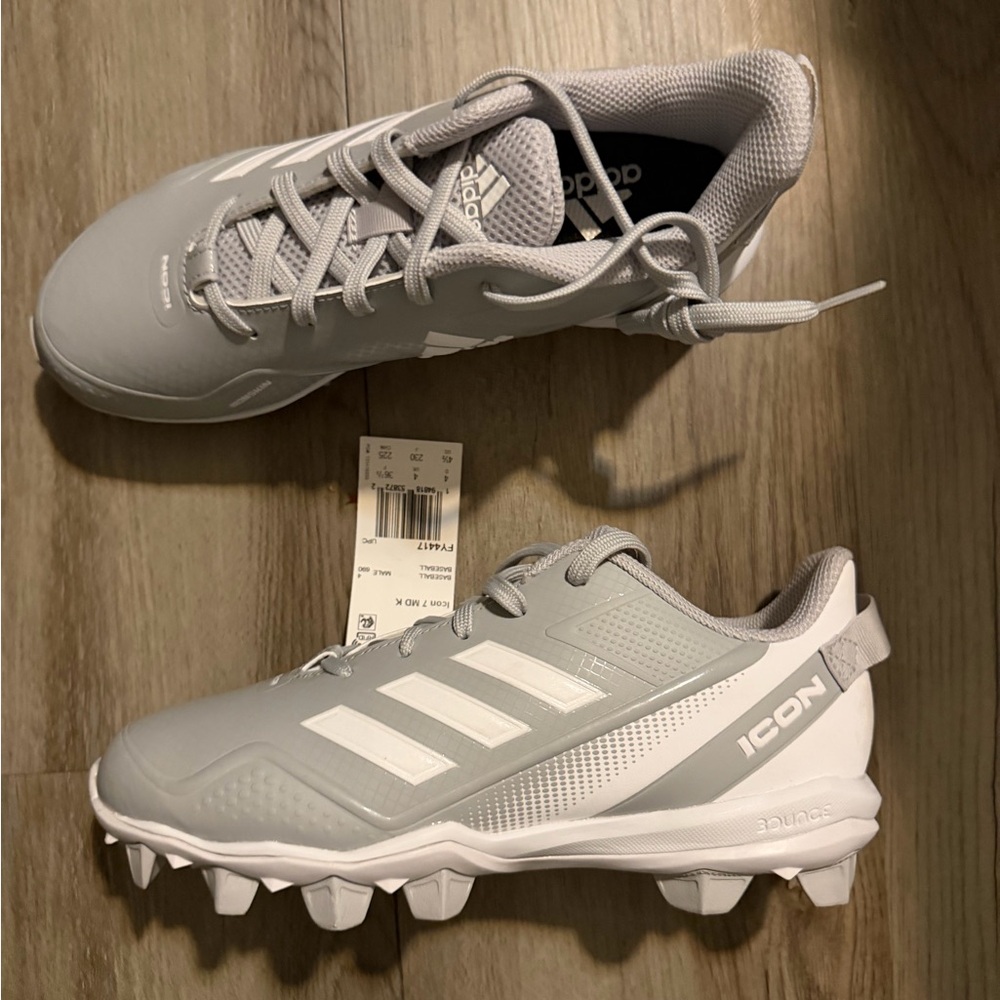 Adidas Icon Cleats in Gray and White